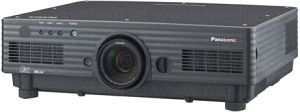 Panasonic PT-DW5100E DLP Projektor im Koffer