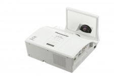 Panasonic PT-CX300E 1-Chip Projektor