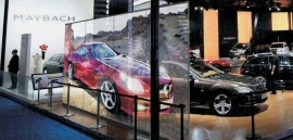 Display Solutions GL3X-C-IF Indoor Transparent Video Wall / Bild 4 von 7